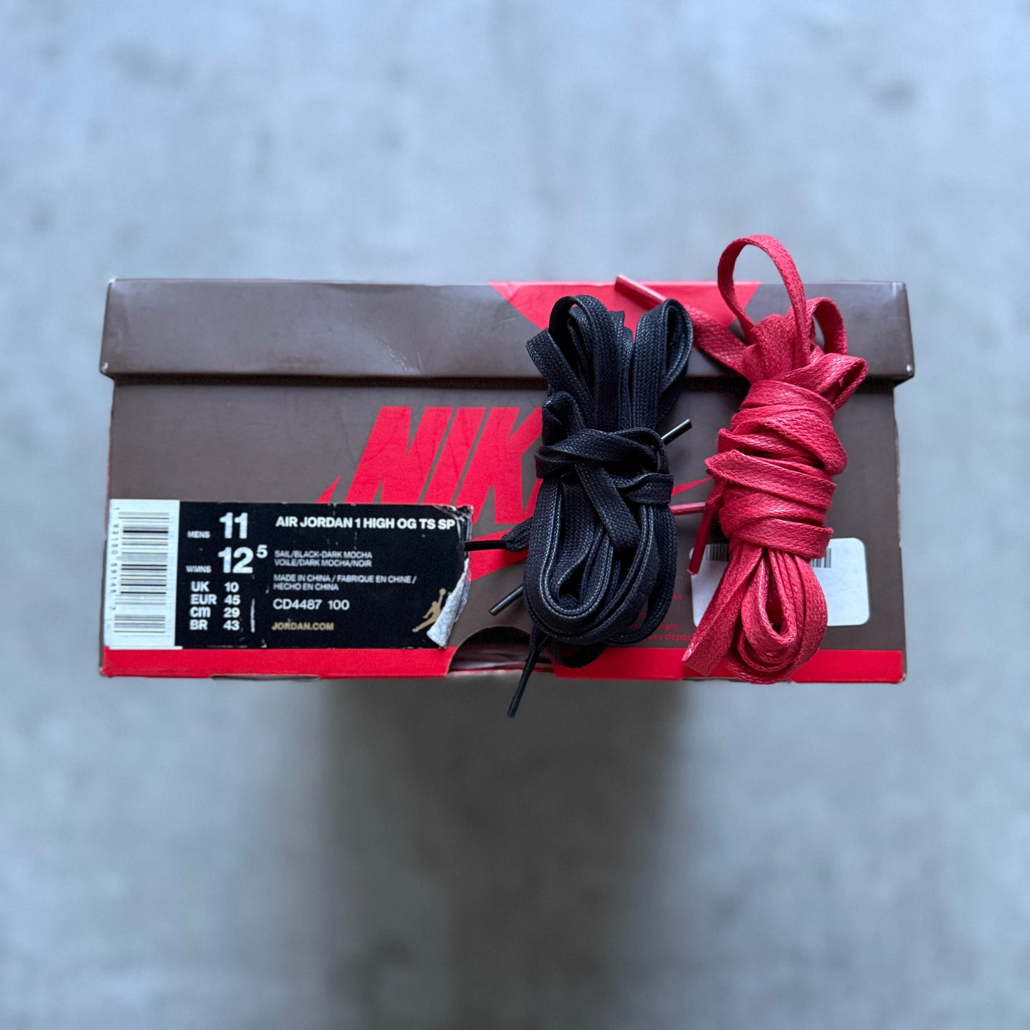 Size 11 - 2019 Travis Scott x Nike Air Jordan 1 High “Mocha”