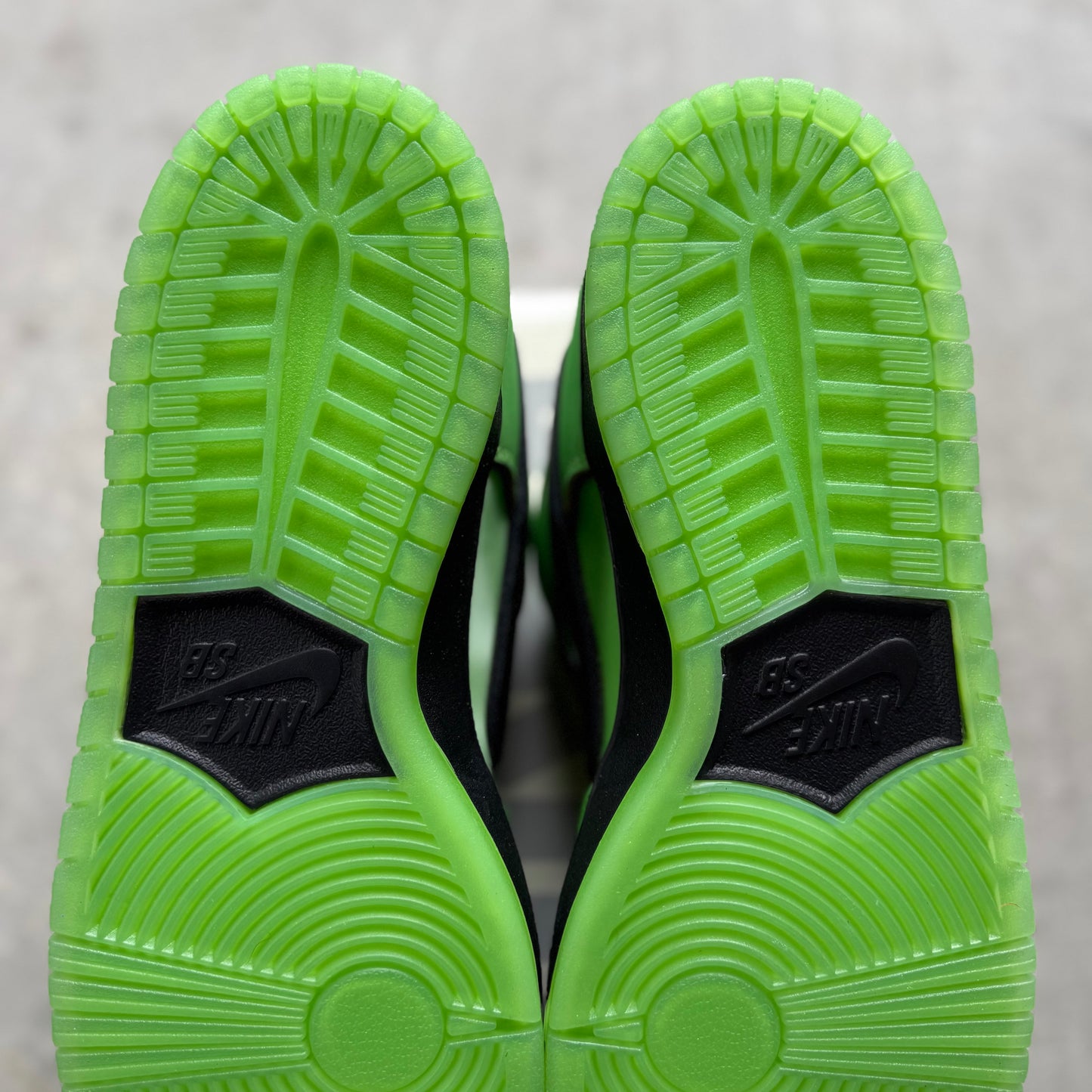 2023 Powerpuff Girls x Nike Dunk SB Low “Buttercup”