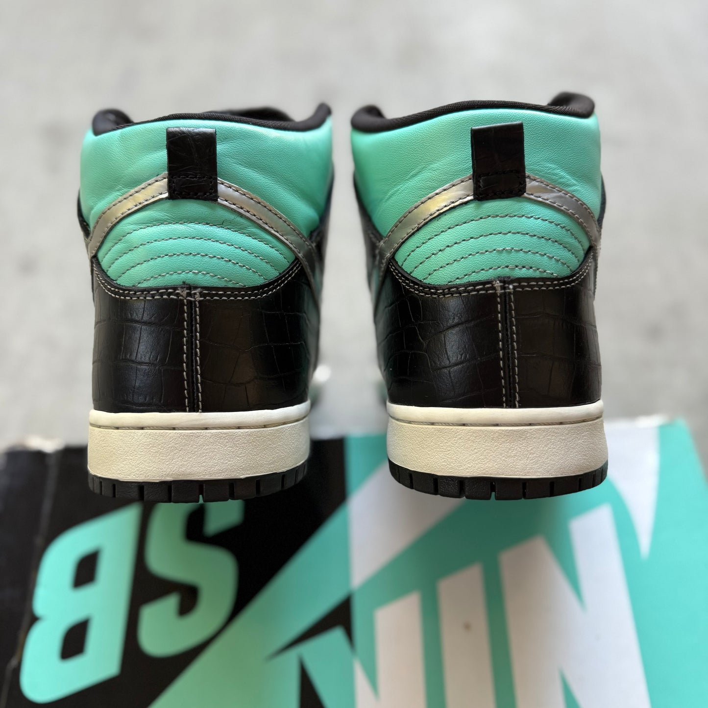 Size 12 - 2014 Diamond Supply Co x Nike Dunk SB High “Tiffany”