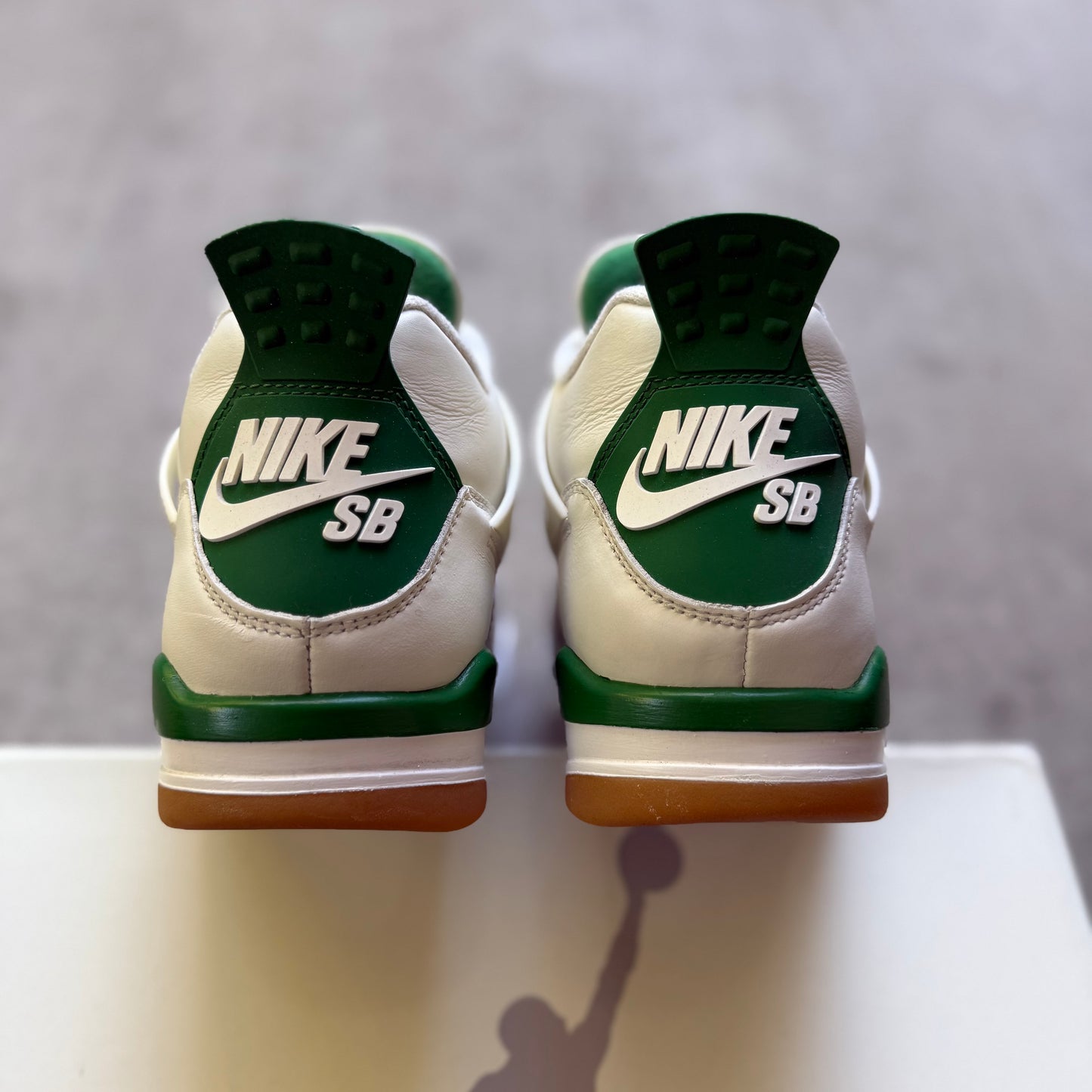 Size 7.5 - 2023 Nike Air Jordan 4 SB “Pine Green”