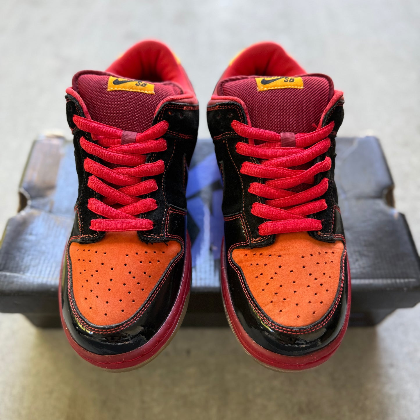 Size 9 - 2005 Nike Dunk SB Low "Hawaii"