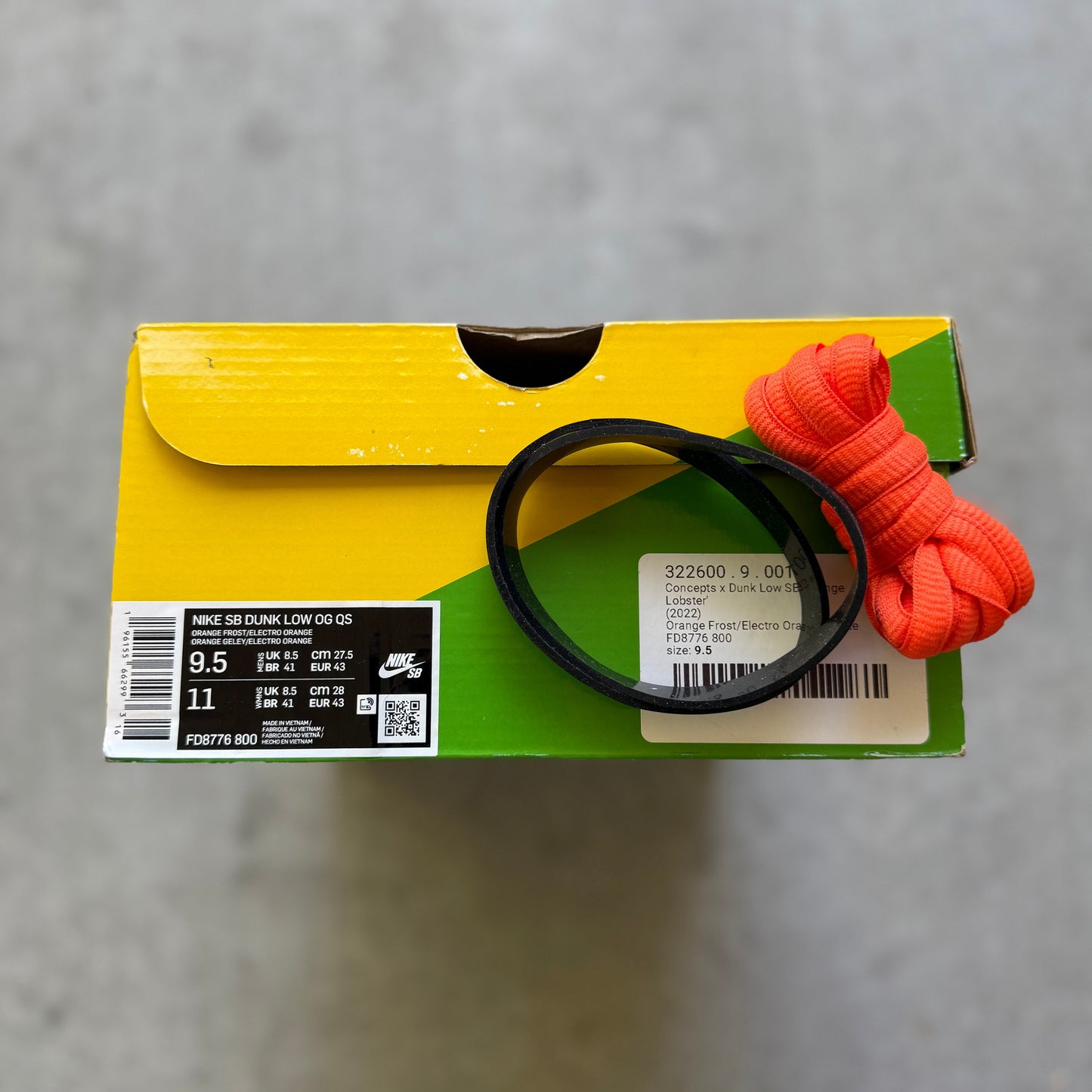 Size 9.5 - 2022 Concepts x Nike Dunk SB Low "Orange Lobster"
