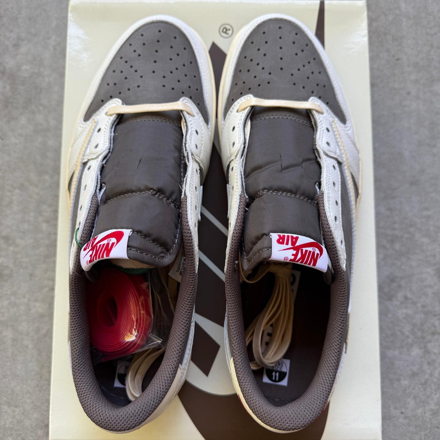 Size 11 - 2022 Travis Scott x Nike Air Jordan 1 Low "Reverse Mocha"