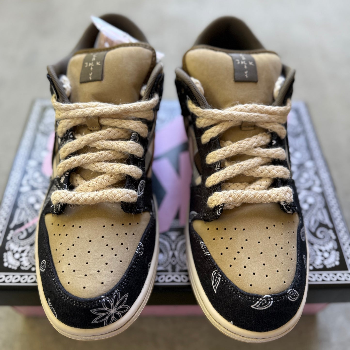 Size 11 - 2020 Travis Scott x Nike Dunk SB Low "Cactus Jack" Special Box