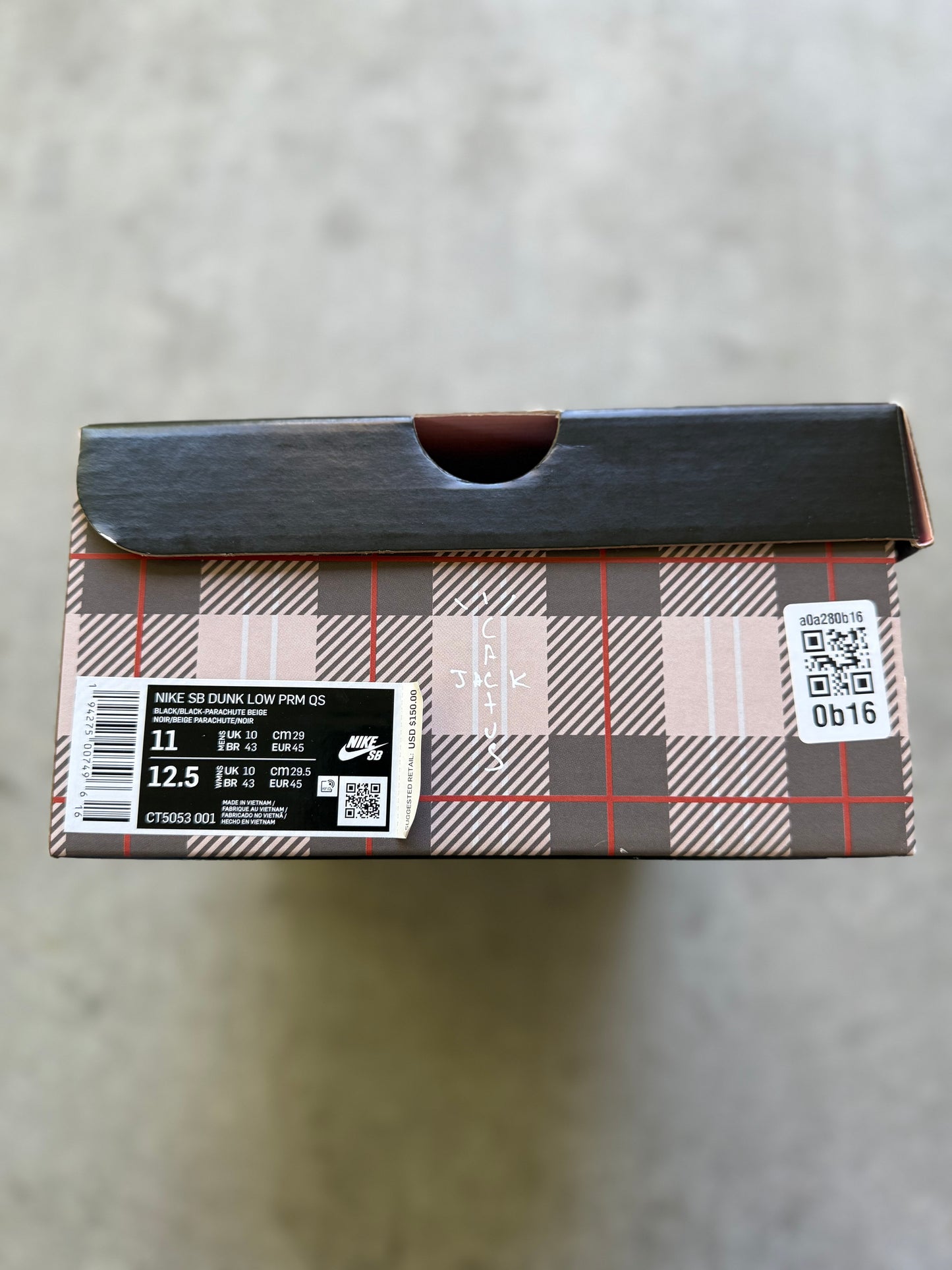 Size 11 - 2020 Travis Scott x Nike Dunk SB Low "Cactus Jack" Special Box
