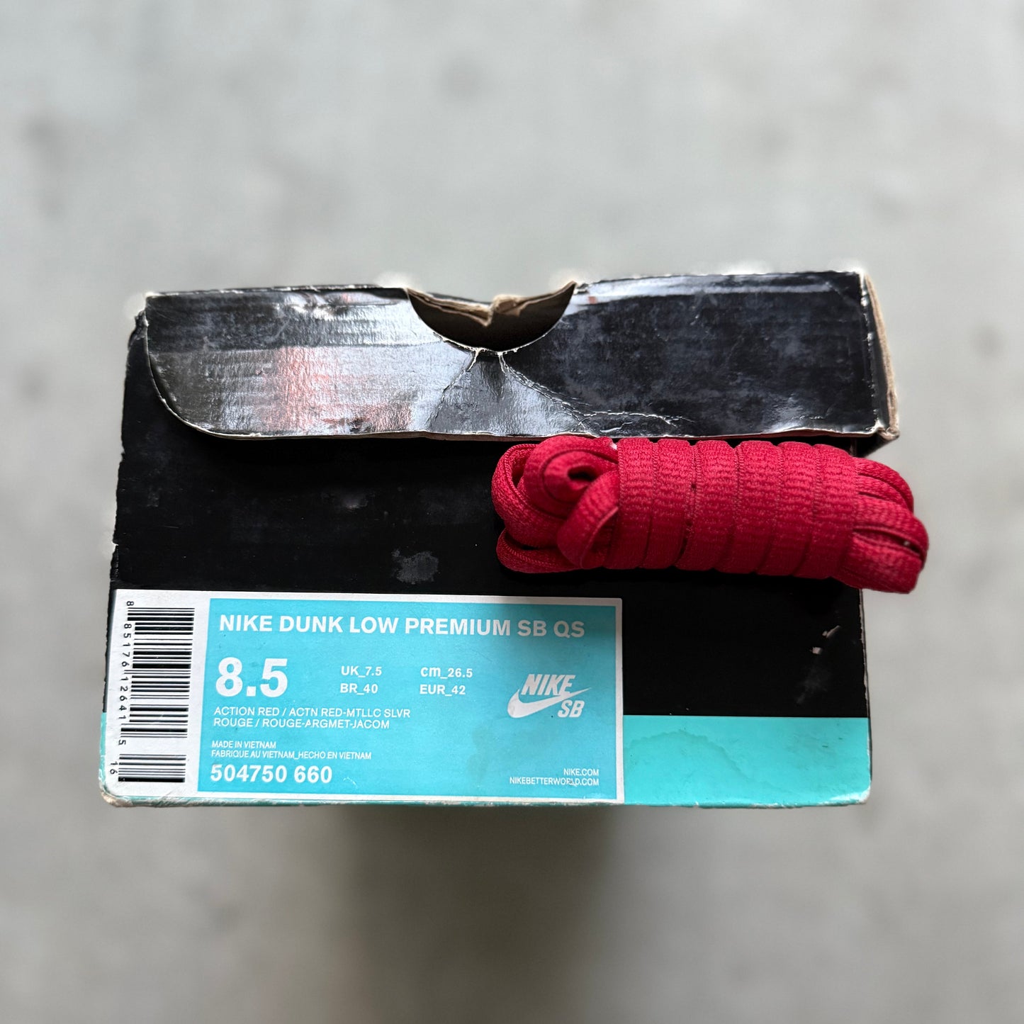 Size 8.5 - 2014 Nike Dunk SB Low "Crawfish"