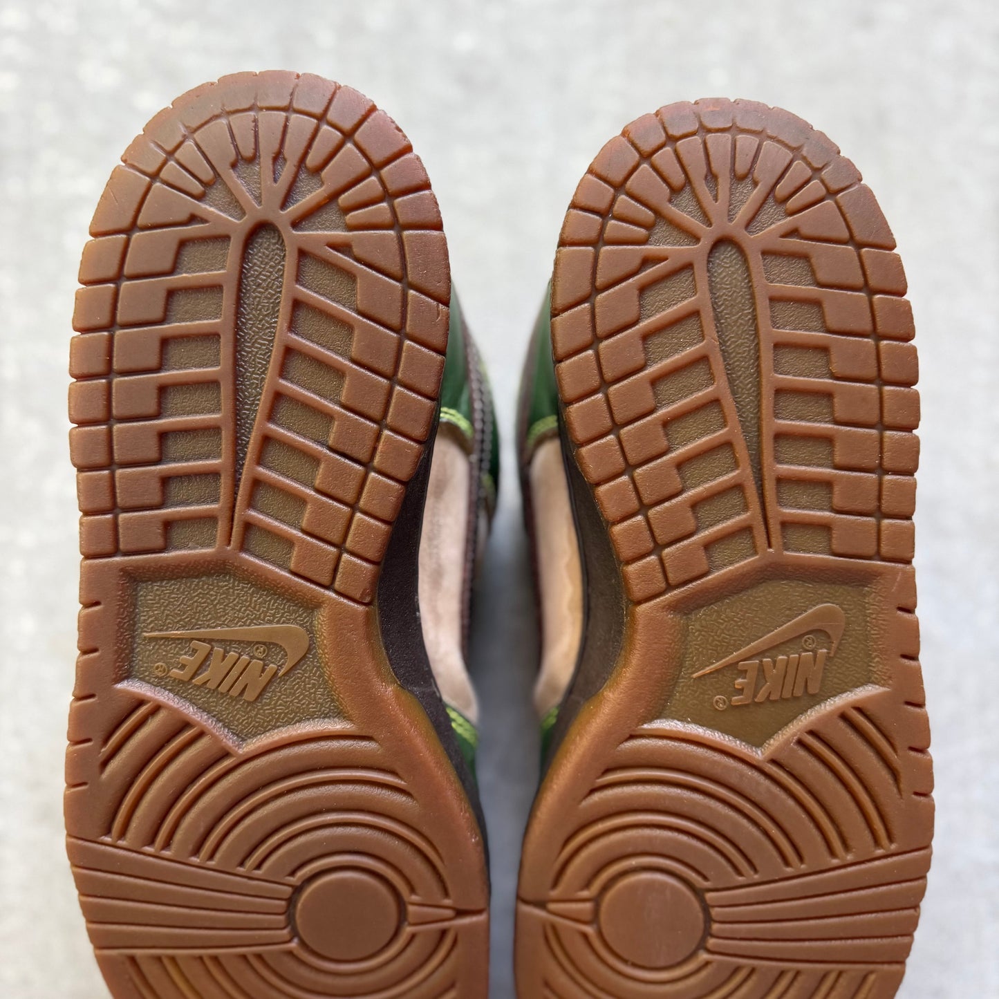 Size 9.5 - 2004 Nike Dunk SB Low "Jedi"
