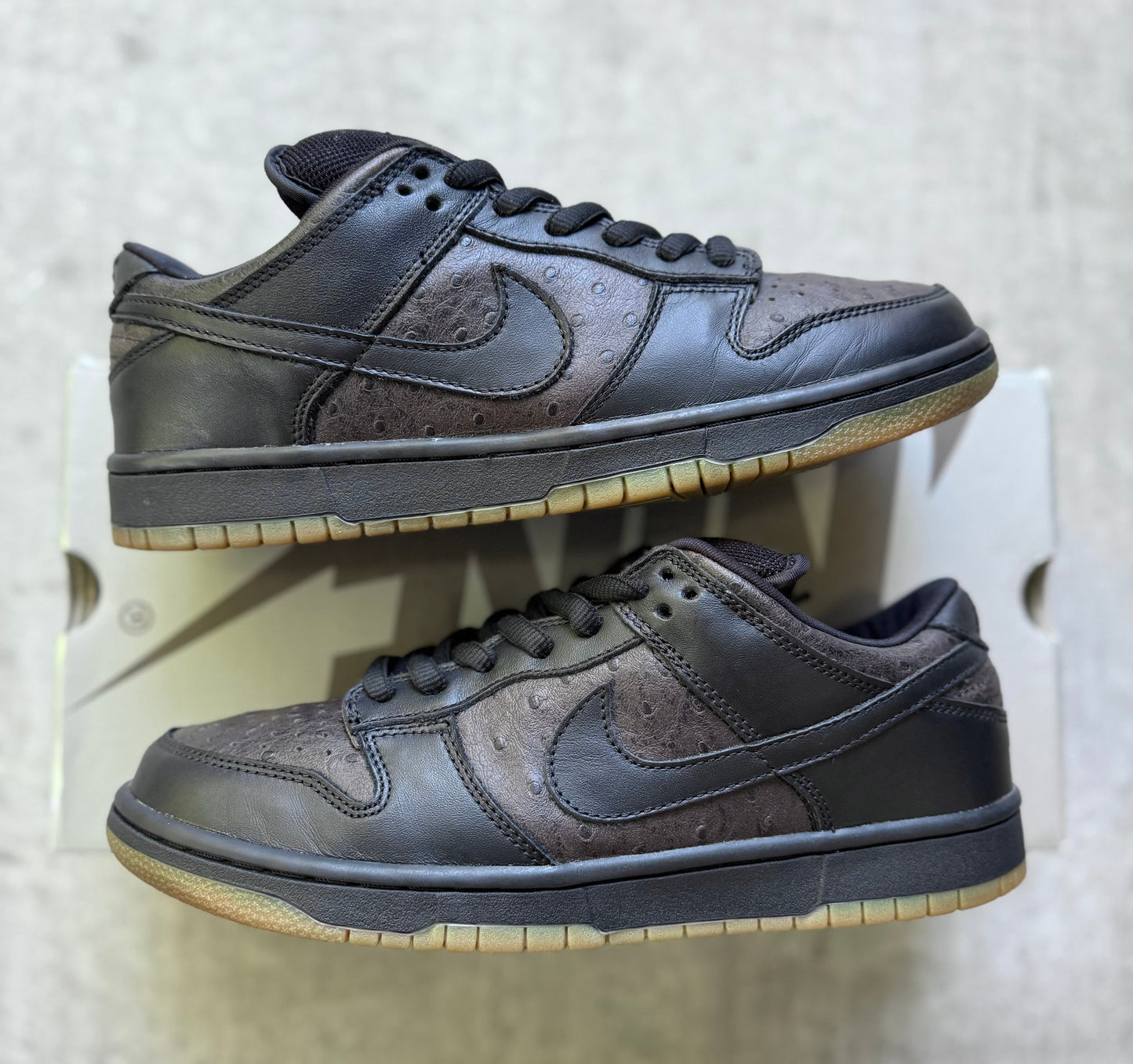 Size 9 - 2003 Nike Dunk SB Low "Ostrich"