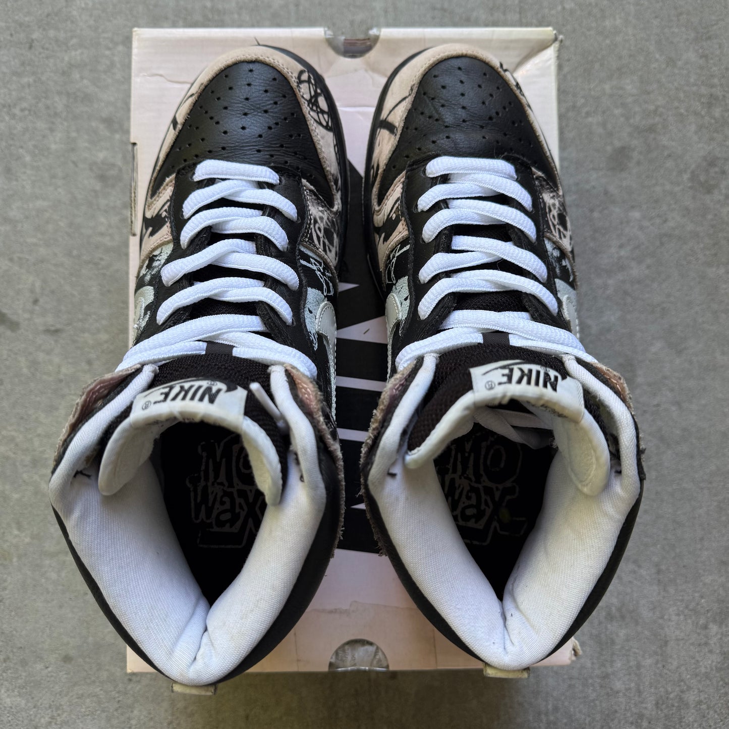 Size 9 - 2004 Futura x Nike Dunk SB High "Unkle"