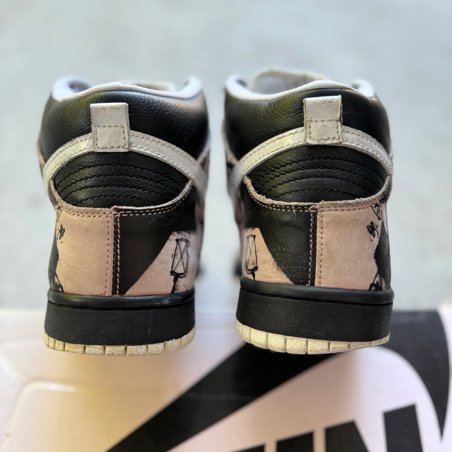 Size 9 - 2004 Futura x Nike Dunk SB High "Unkle"