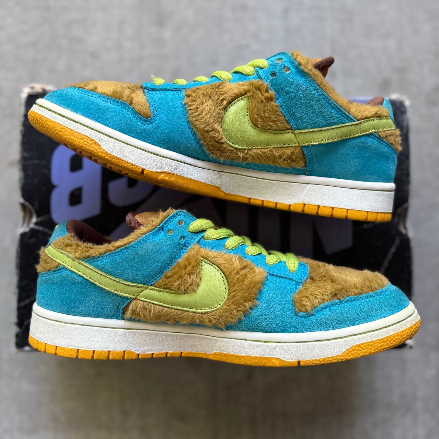 Size 9.5 - 2006 Nike Dunk SB Low "Baby Bear"