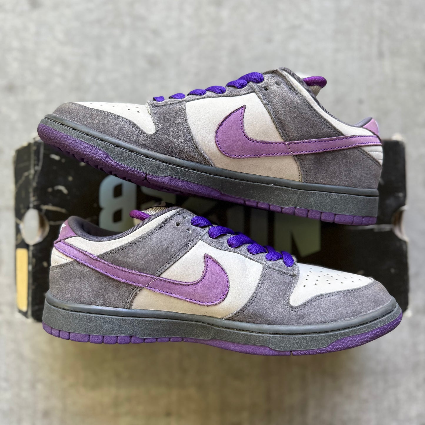 Size 9 - 2006 Nike Dunk SB Low "Purple Pigeon"