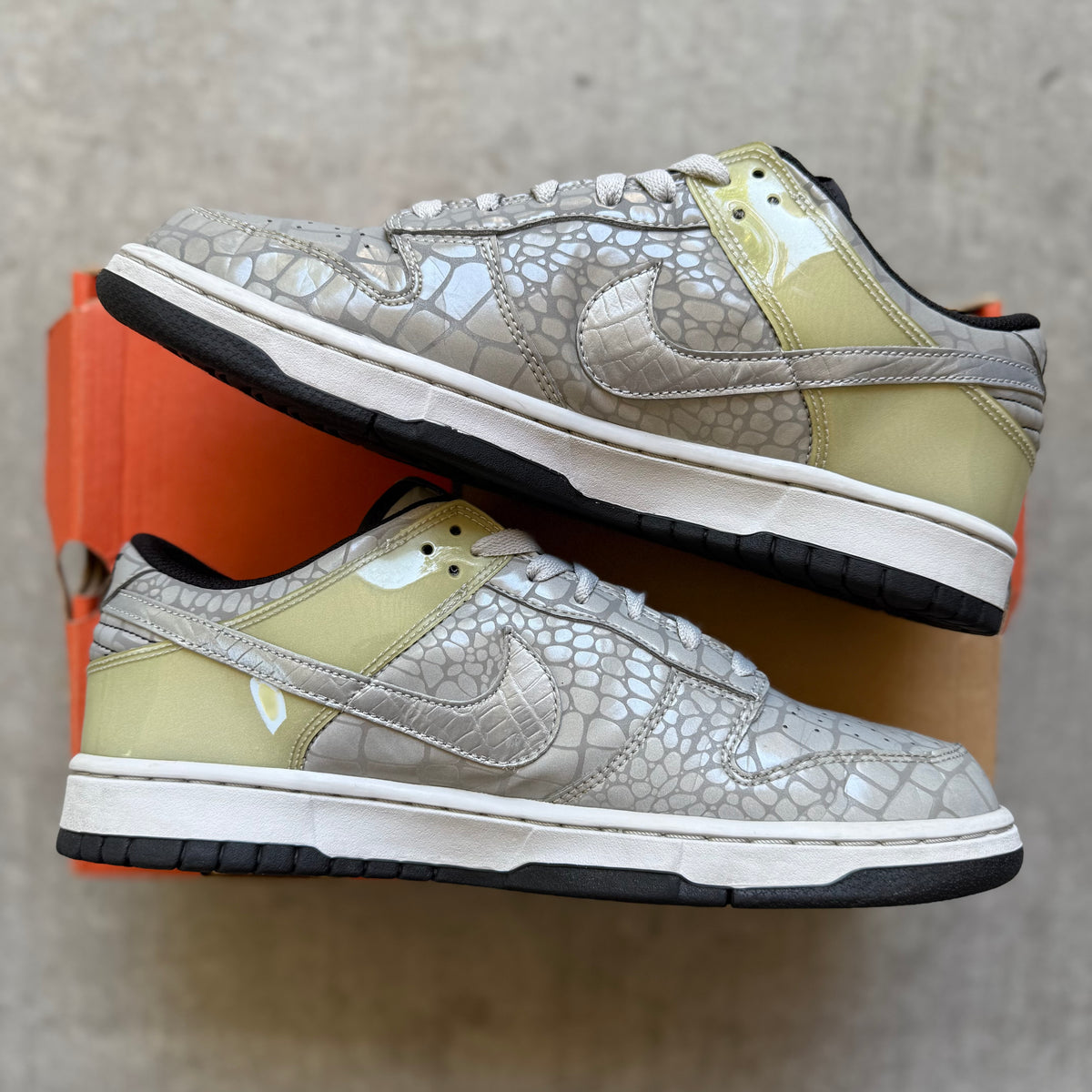 Size 9 - 2006 Nike Dunk Low “Reflector Pack / Metallic Silver”