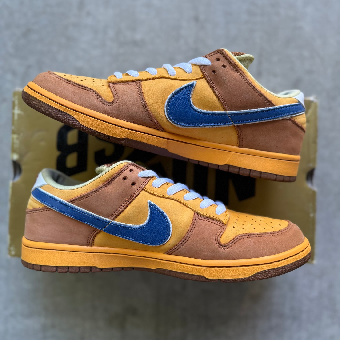 Size 11 - 2008 Nike Dunk SB Low “Newcastle”