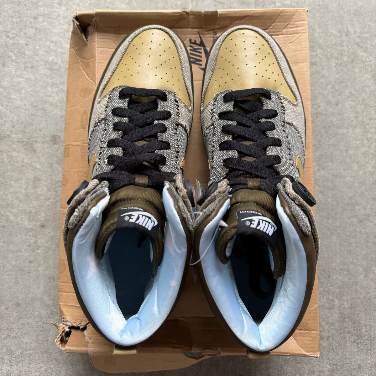 Size 11.5 - 2009 Nike Dunk SB High “Coraline”