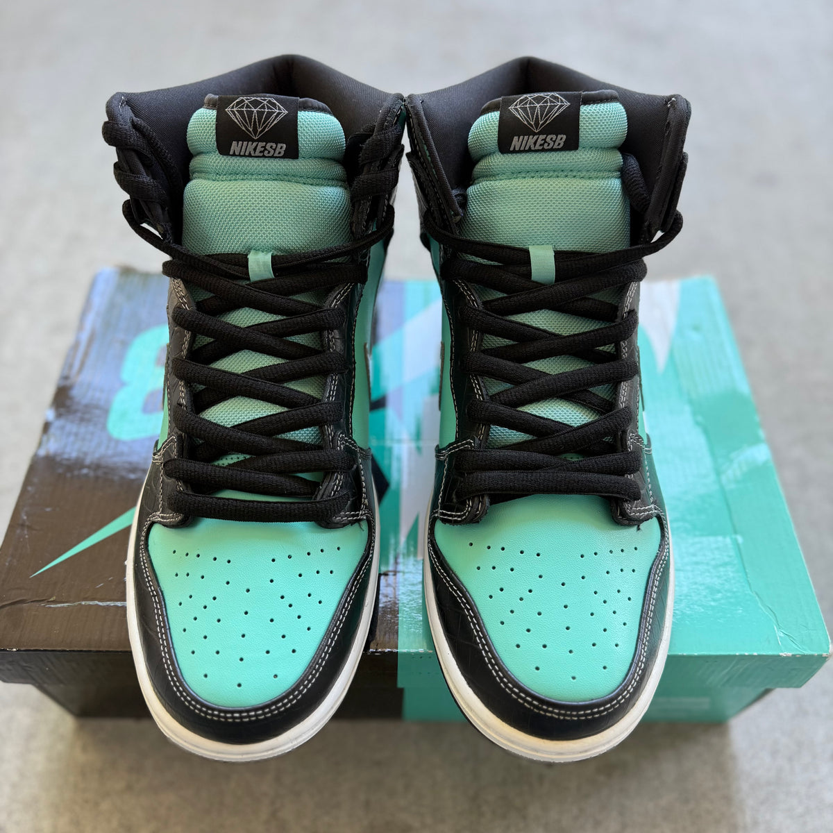 Size 13 - 2014 Diamond Supply Co. x Nike Dunk SB High “Tiffany”