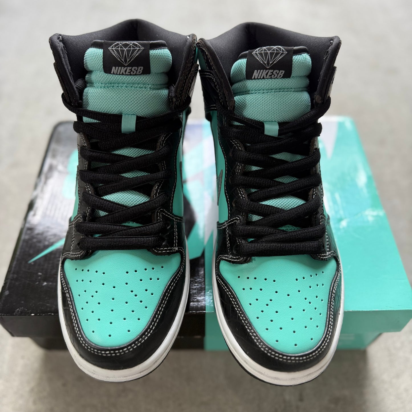 Size 9 - 2014 Diamond Supply Co. x Nike Dunk SB High “Tiffany”