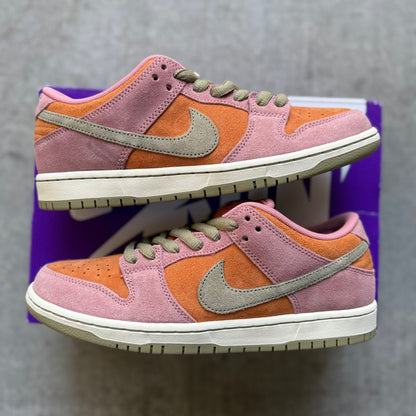 Size 9.5 - 2025 Nike Dunk SB Low “Starburst”