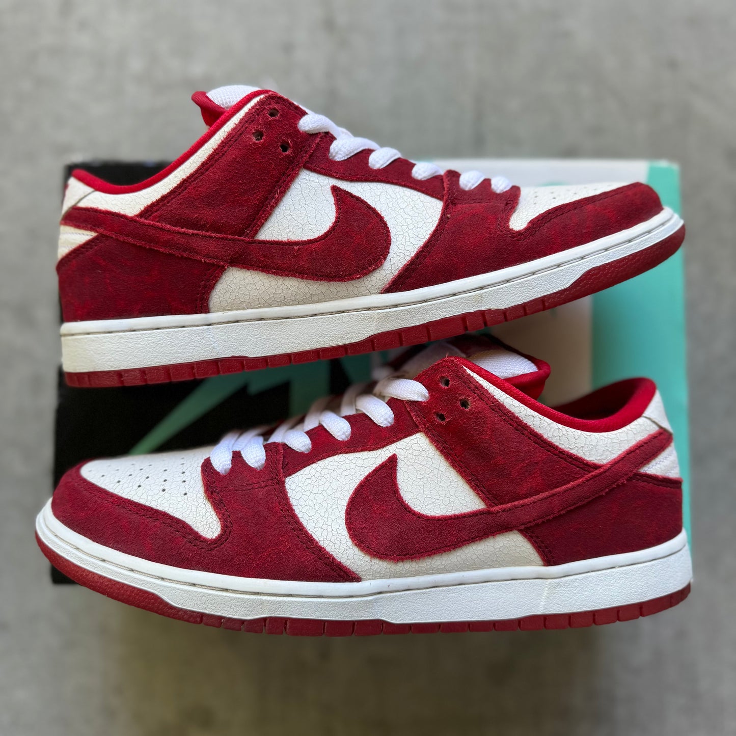 Size 10 - 2014 Nike Dunk SB Low “Valentine’s Day”
