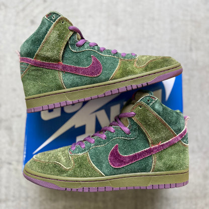 Size 10.5 - 2010 Nike Dunk High SB “Skunk”