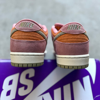 Size 9.5 - 2025 Nike Dunk SB Low “Starburst”