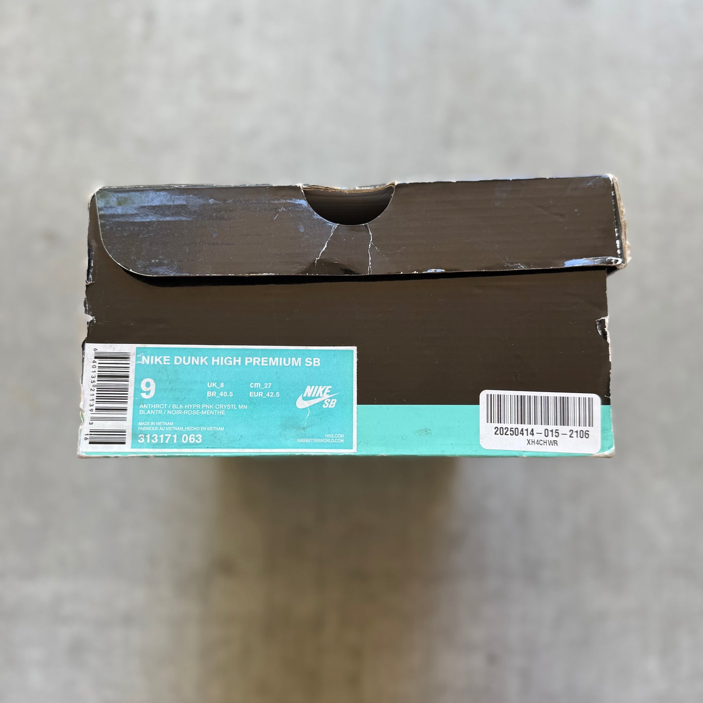 Size 9 - 2014 Nike Dunk SB High “Northern Light”