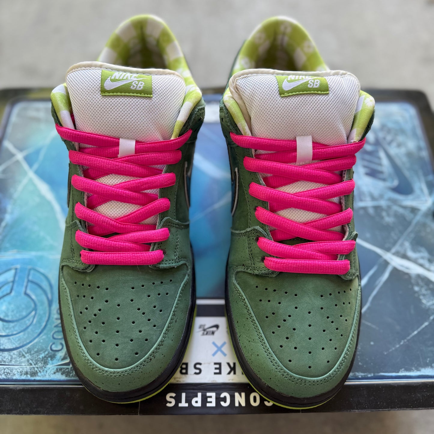 Size 10.5 - 2018 Concepts x Nike Dunk SB Low “Green Lobster” Special Box