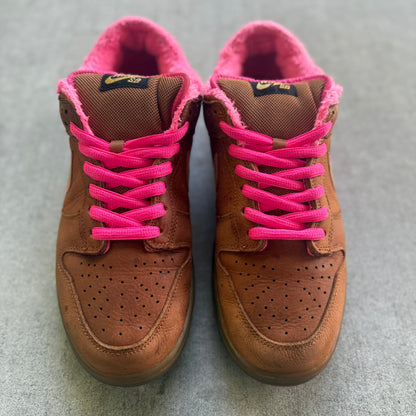 Size 10.5 - 2007 Nike Dunk SB Low “Gibson Guitar Case”