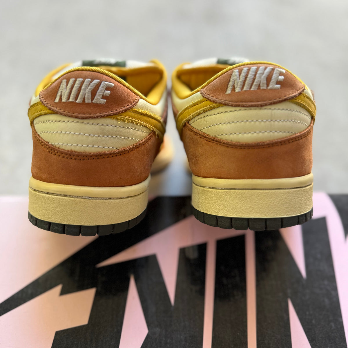 Size 10 - 2005 Nike Dunk Low “Vapor”