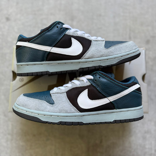 Size 10 - 2003 Nike Dunk SB Low “Futura”