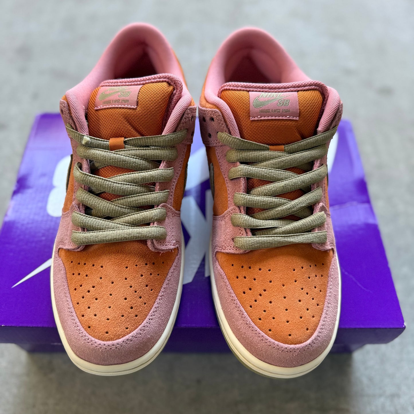 Size 9.5 - 2025 Nike Dunk SB Low “Starburst”