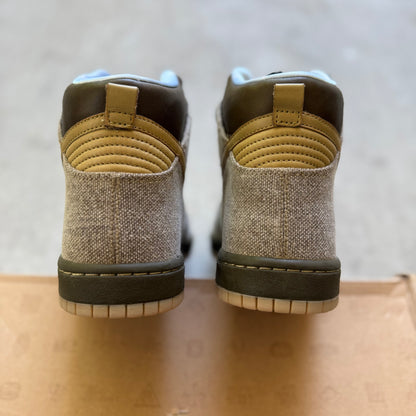 Size 11 - 2009 Nike Dunk High “Coraline”