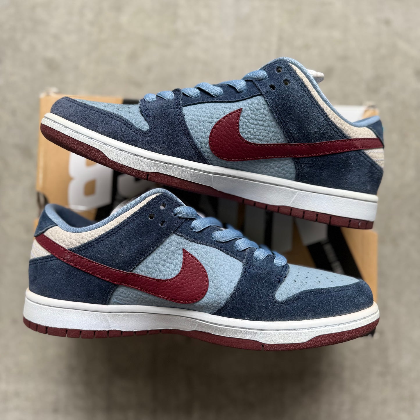 Size 10 - 2013 FTC x Nike Dunk SB Low “Finally”