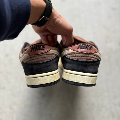 Size 9.5 - 2007 Nike Dunk SB Low “Joe Strummer”