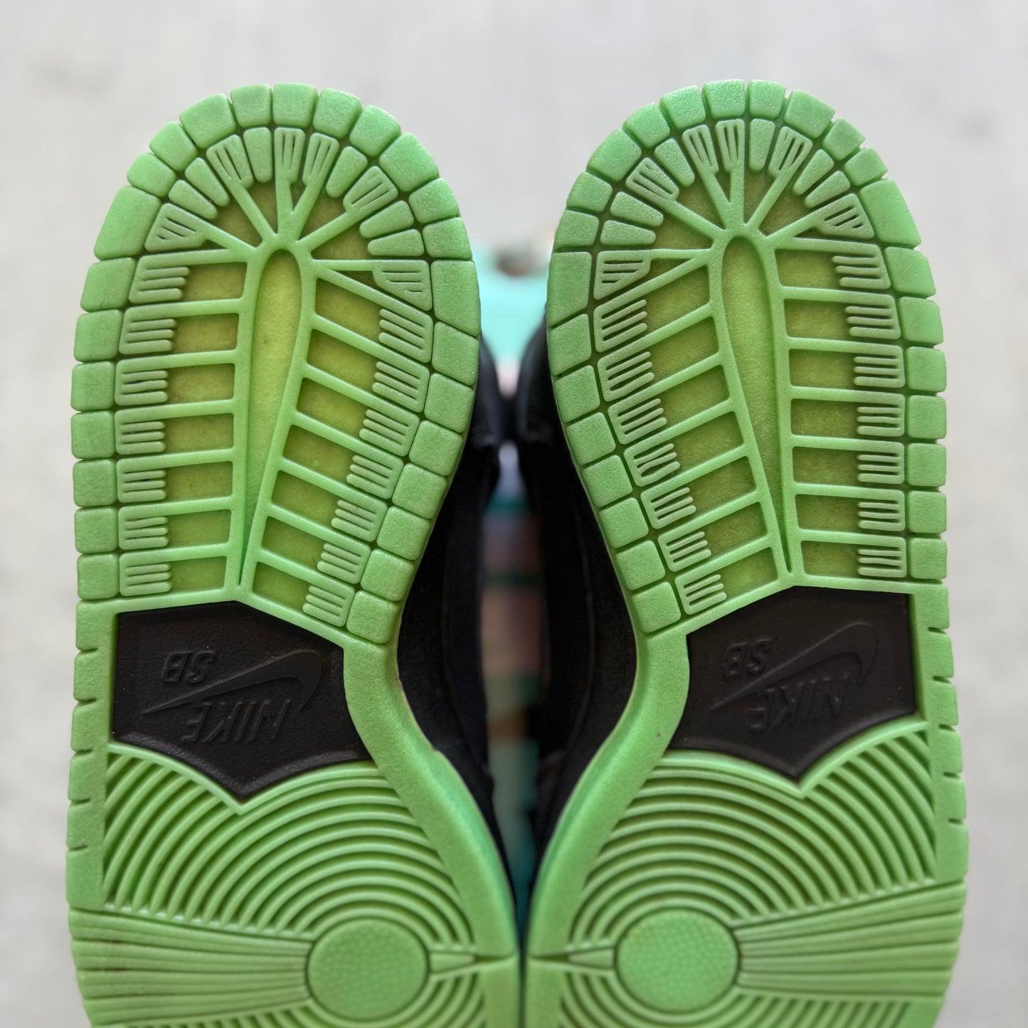 Size 9 - 2014 Nike Dunk SB High “Northern Light”