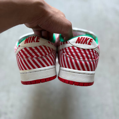 Size 9 - 2015 Nike Dunk SB Low “Candy Cane”