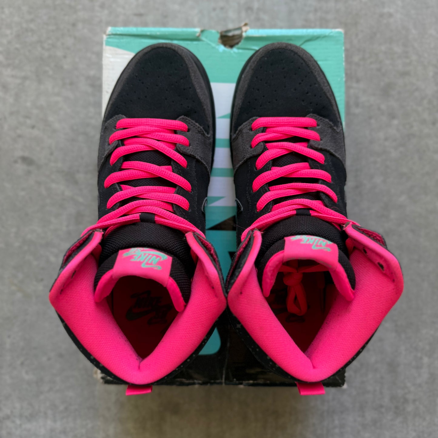 Size 9 - 2014 Nike Dunk SB High “Northern Light”