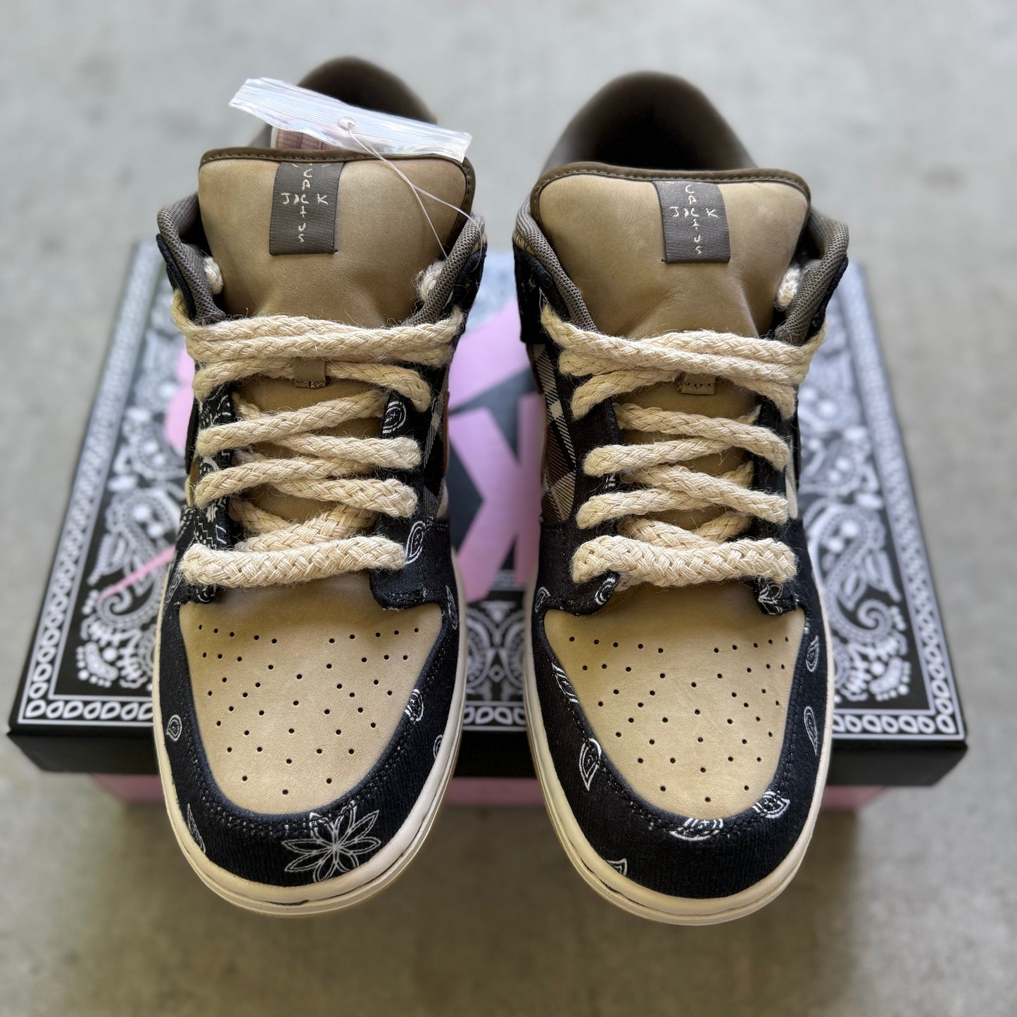 Size 10.5 - 2020 Travis Scott x Nike Dunk SB Low “Cactus Jack” Special Box