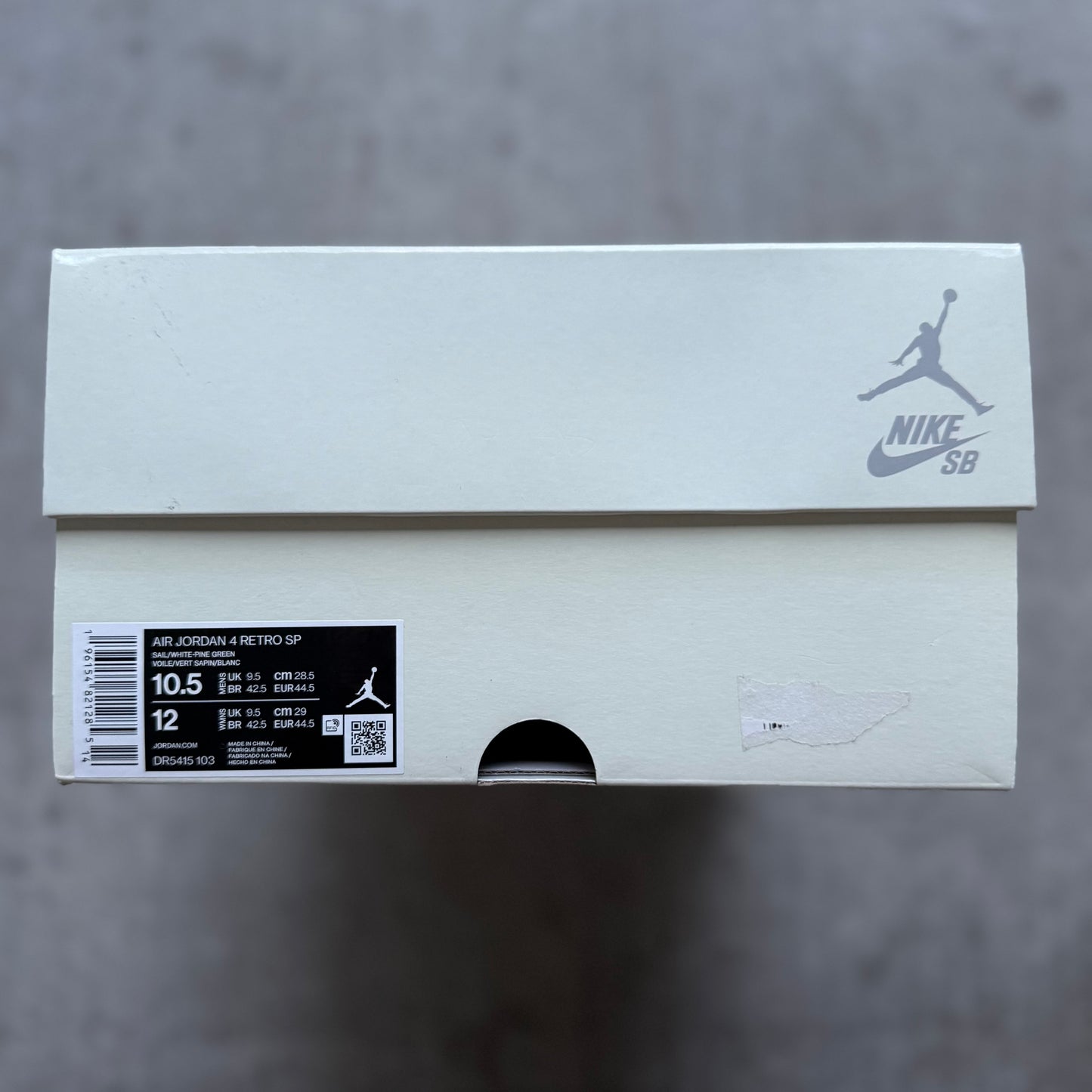 2023 Air Jordan 4 x Nike SB “Pine Green”