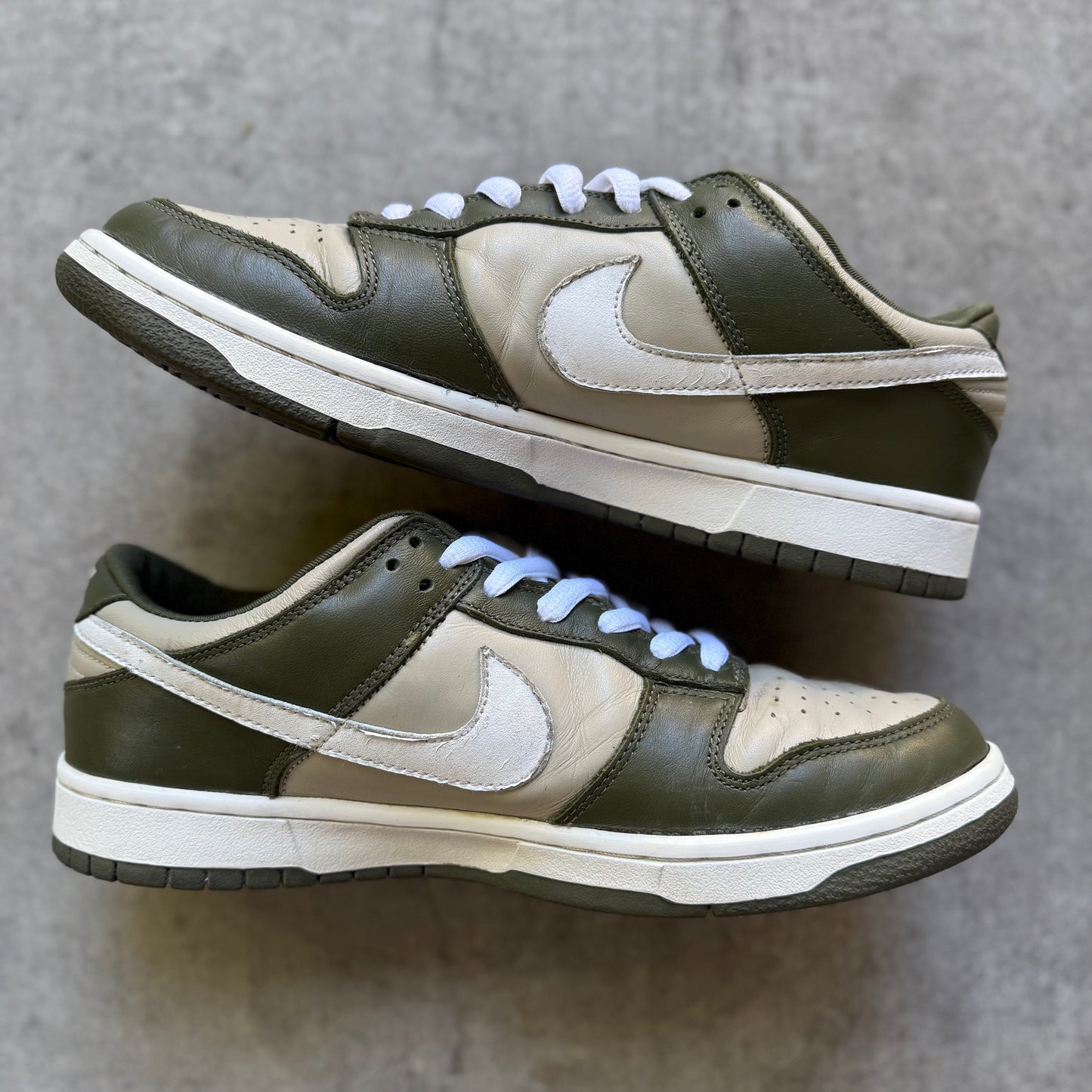 Size 9.5 - 2002 Nike Dunk Low Pro B “Olive”