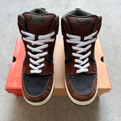 Size 9.5 - 2002 Nike Dunk SB High “Paul Brown”