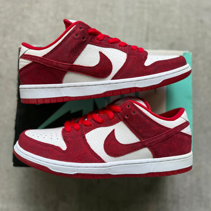 Size 9.5 - 2014 Nike Dunk SB Low “Valentine’s Day”