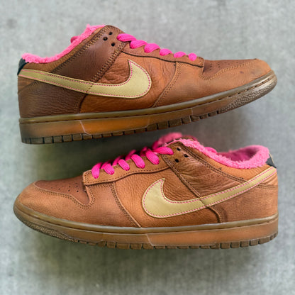 Size 10.5 - 2007 Nike Dunk SB Low “Gibson Guitar Case”
