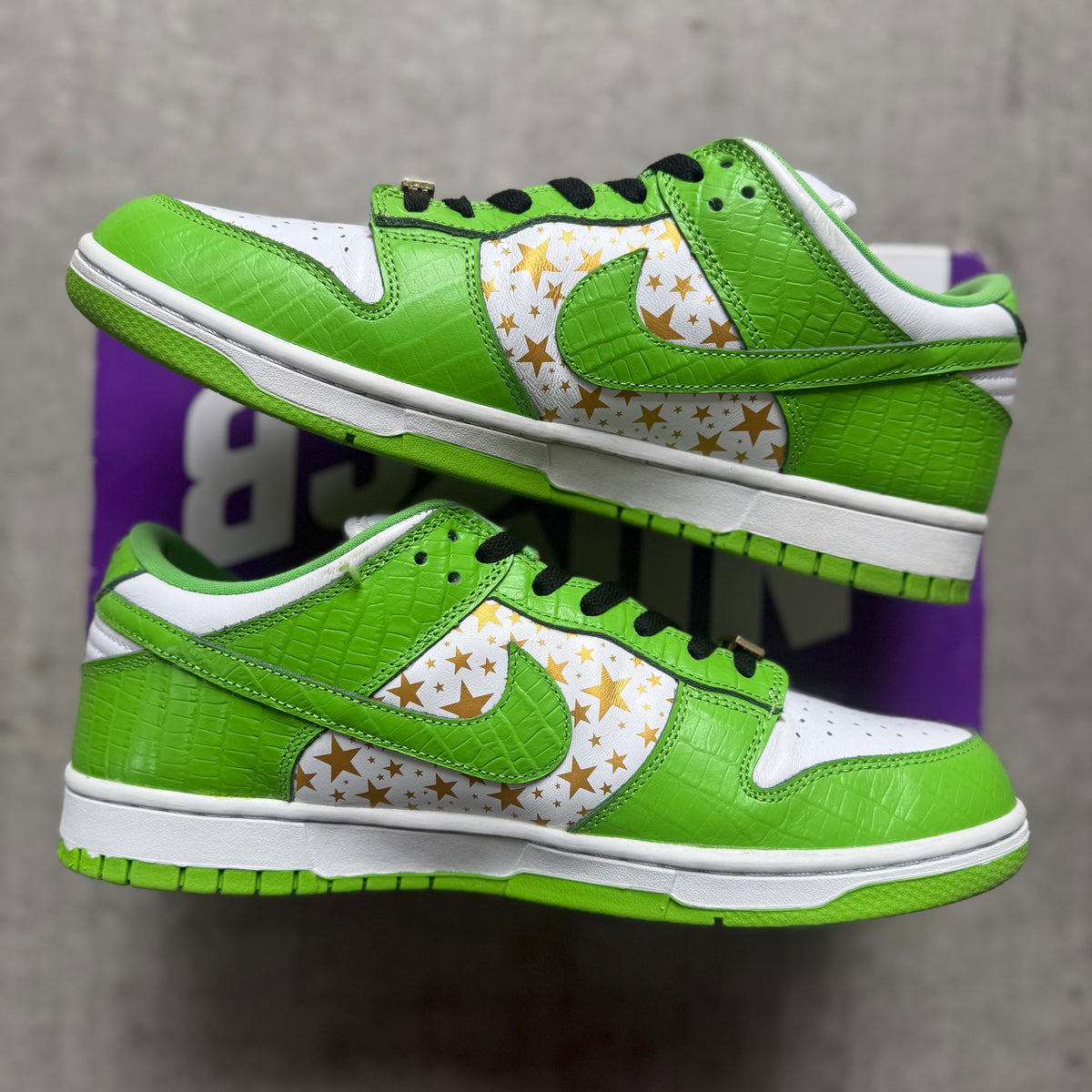 Size 10.5 - 2021 Supreme x Nike Dunk SB Low “Mean Green”