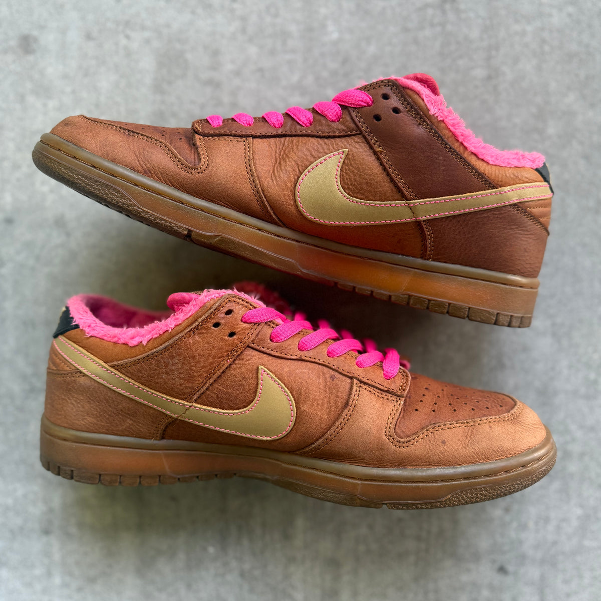 Size 10.5 - 2007 Nike Dunk SB Low “Gibson Guitar Case”