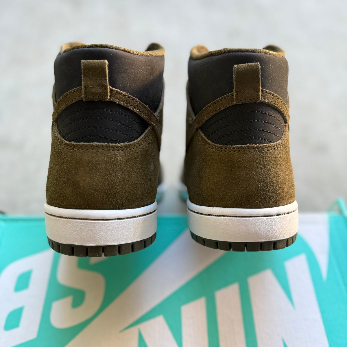 Size 11 - 2017 Nike Dunk Sb High “Loden”