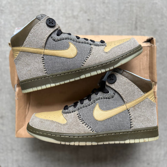 Size 11.5 - 2009 Nike Dunk SB High “Coraline”