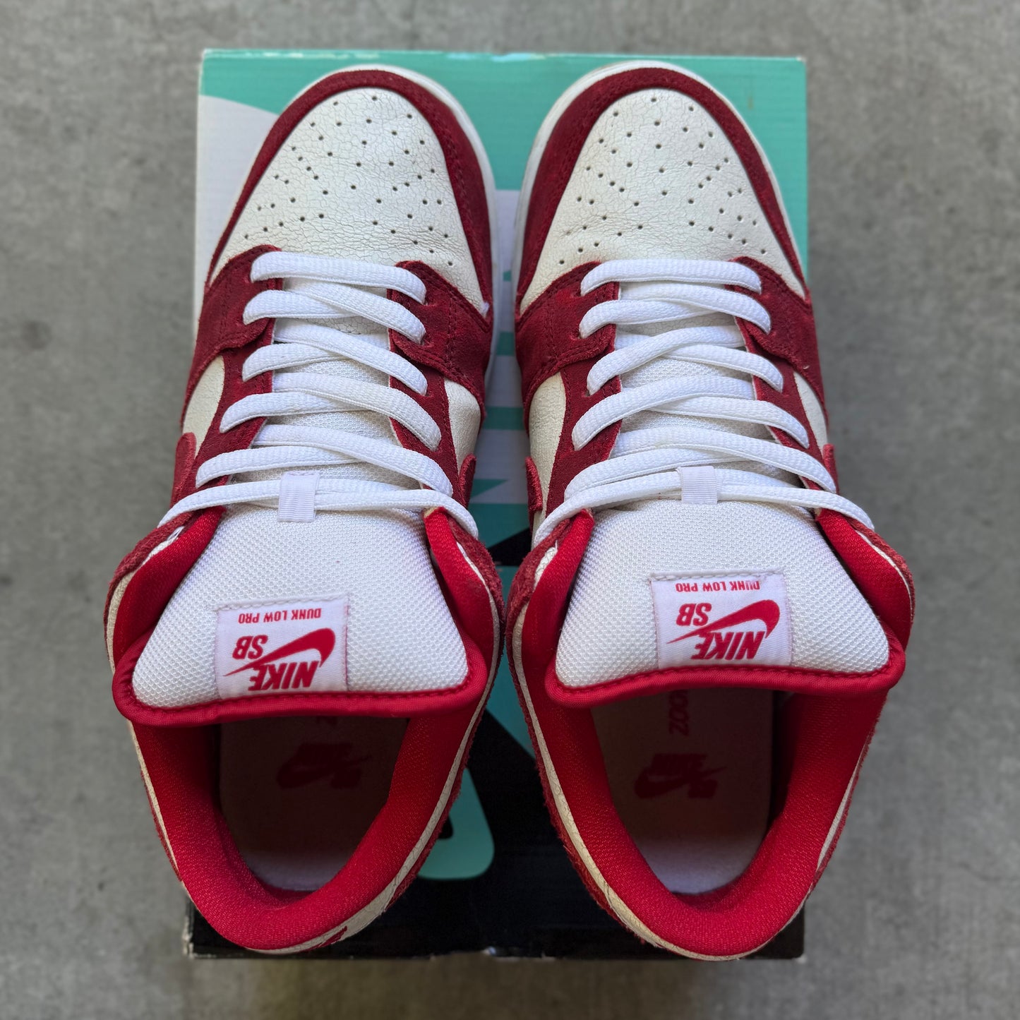 Size 10 - 2014 Nike Dunk SB Low “Valentine’s Day”