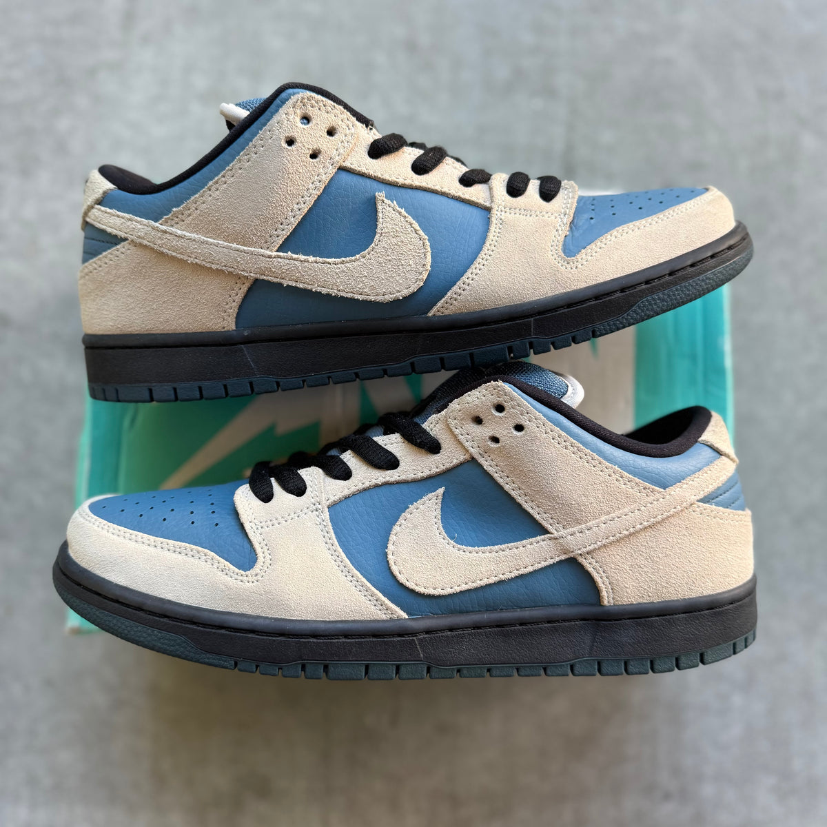 Size 11 - 2018 Nike Dunk SB Low “Thunderstorm”