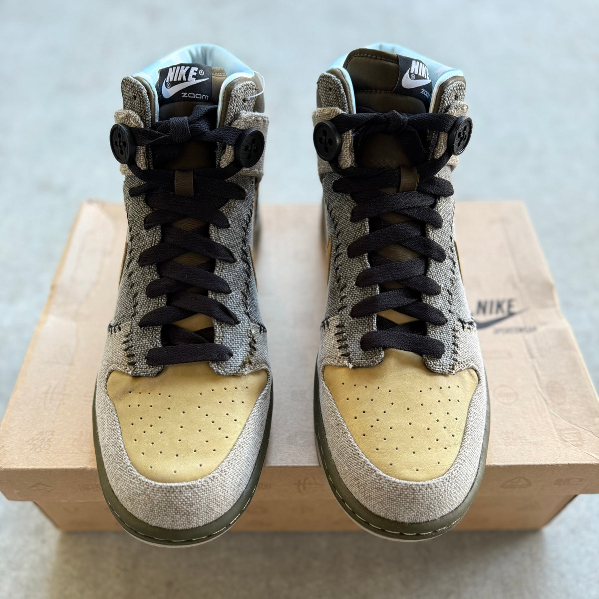 Size 11 - 2009 Nike Dunk High “Coraline”